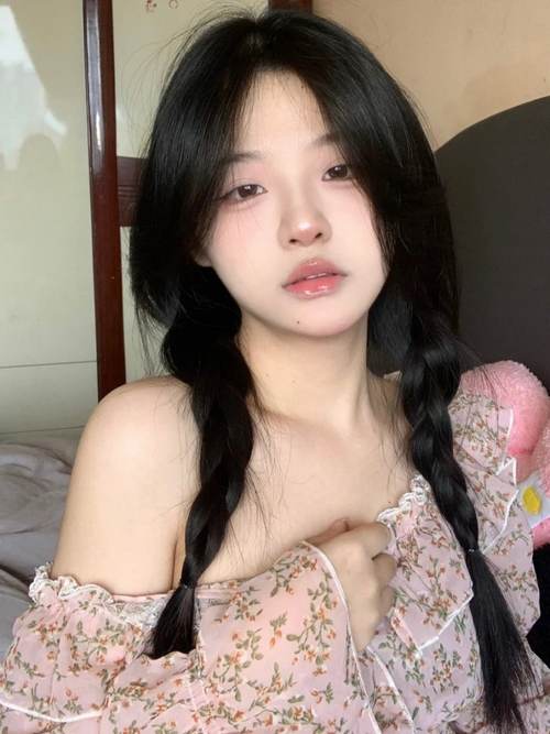 激情人妻 少妇 av的相关介绍