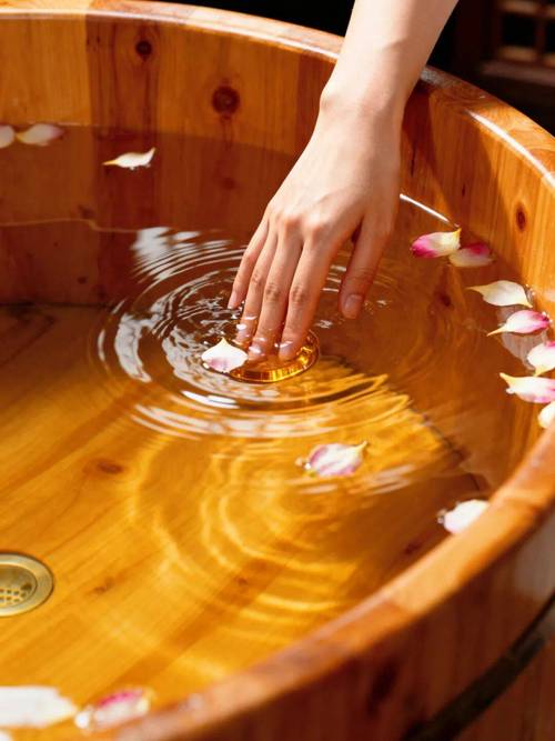 女性下体分泌黄色粘液的相关介绍