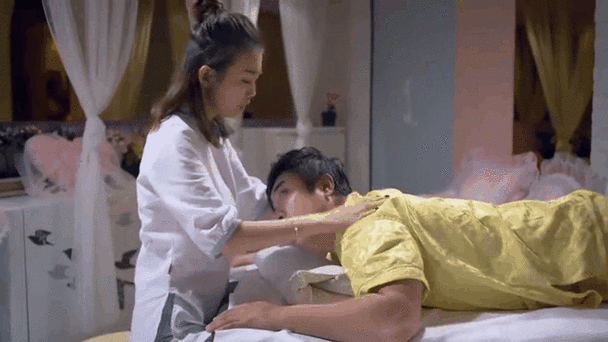女性按摩偷拍在线播放的相关介绍