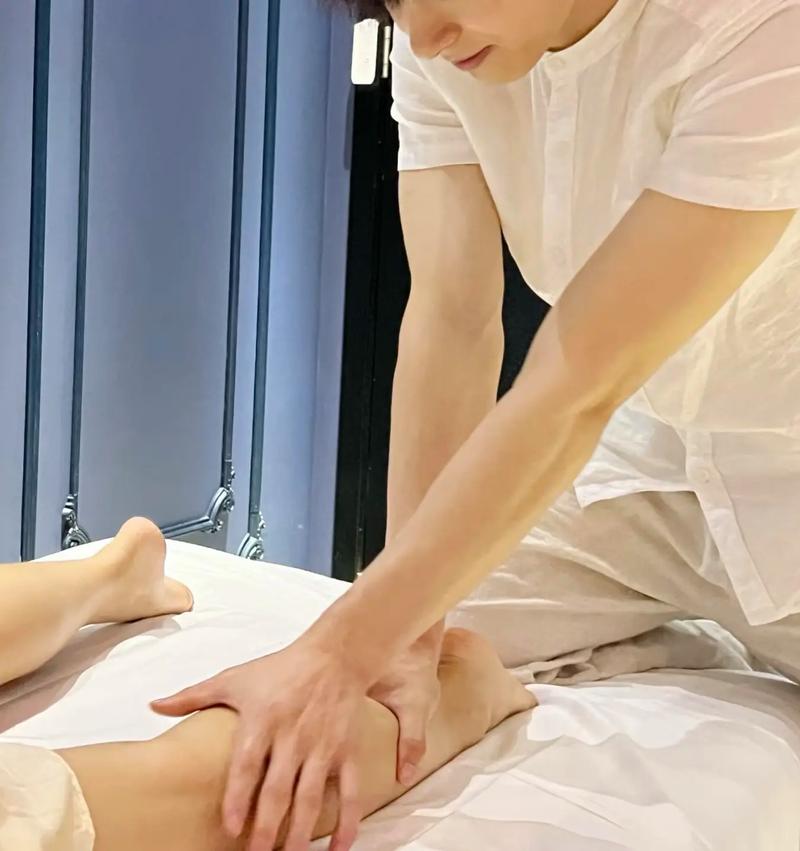 八度电影院的相关介绍