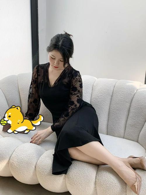 扒开美女狂揉的相关介绍