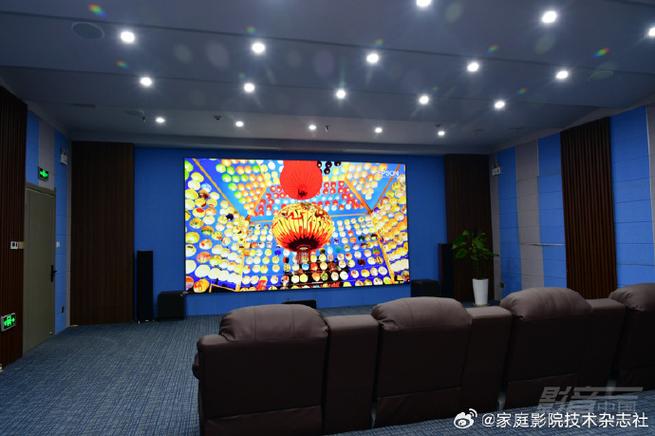 操老师的骚b的相关介绍
