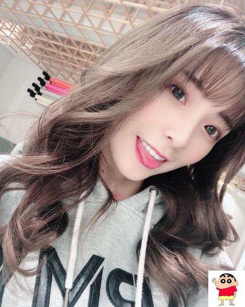 我的 美女老师的相关介绍