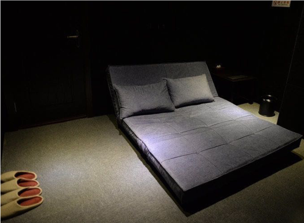 曹查理电影片全部毛片的相关介绍