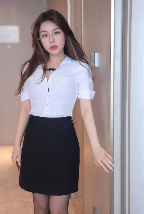 女人让人操出白浆视频的相关介绍