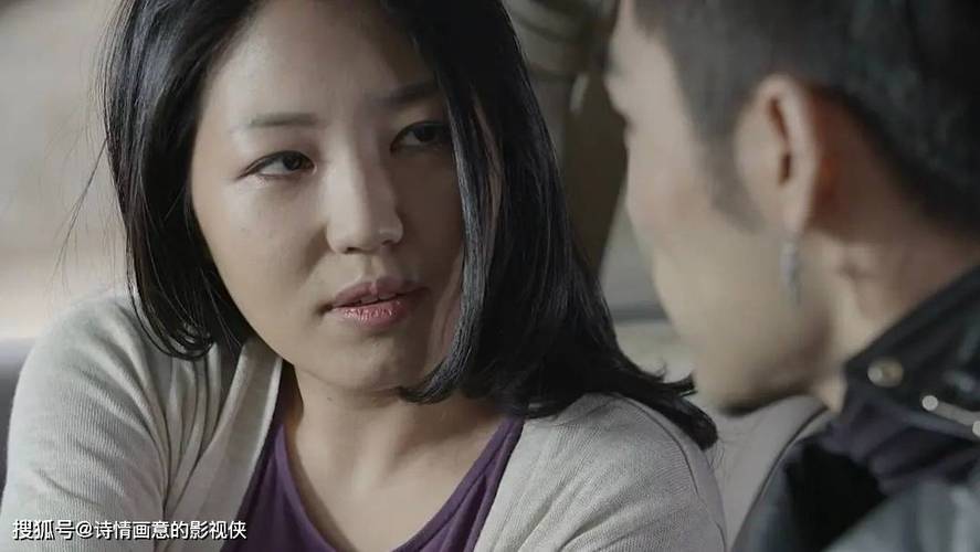 亚洲小少妇蜜乳av的相关介绍