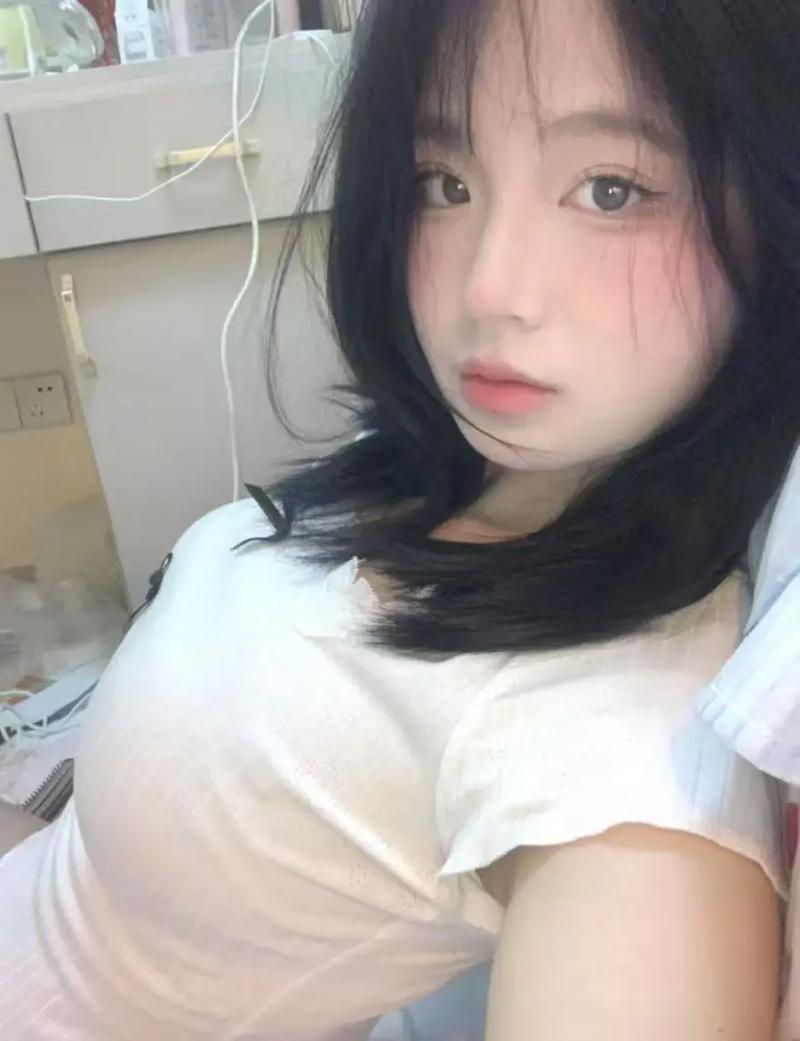 女孩阴道有黄色分泌物的相关介绍