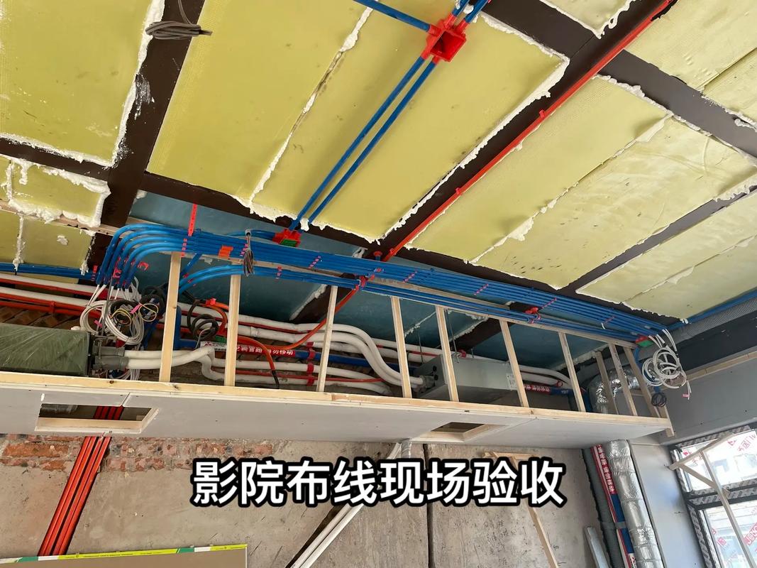 熟女偷拍按摩的相关介绍