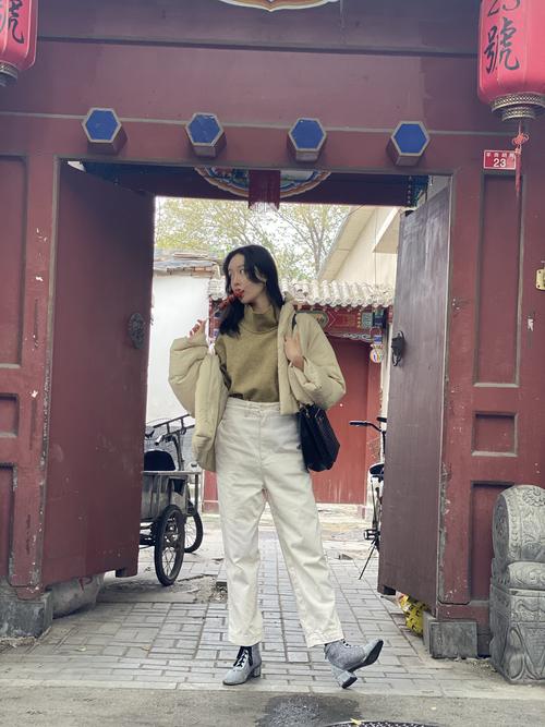 亚洲少妇五十路b的相关介绍