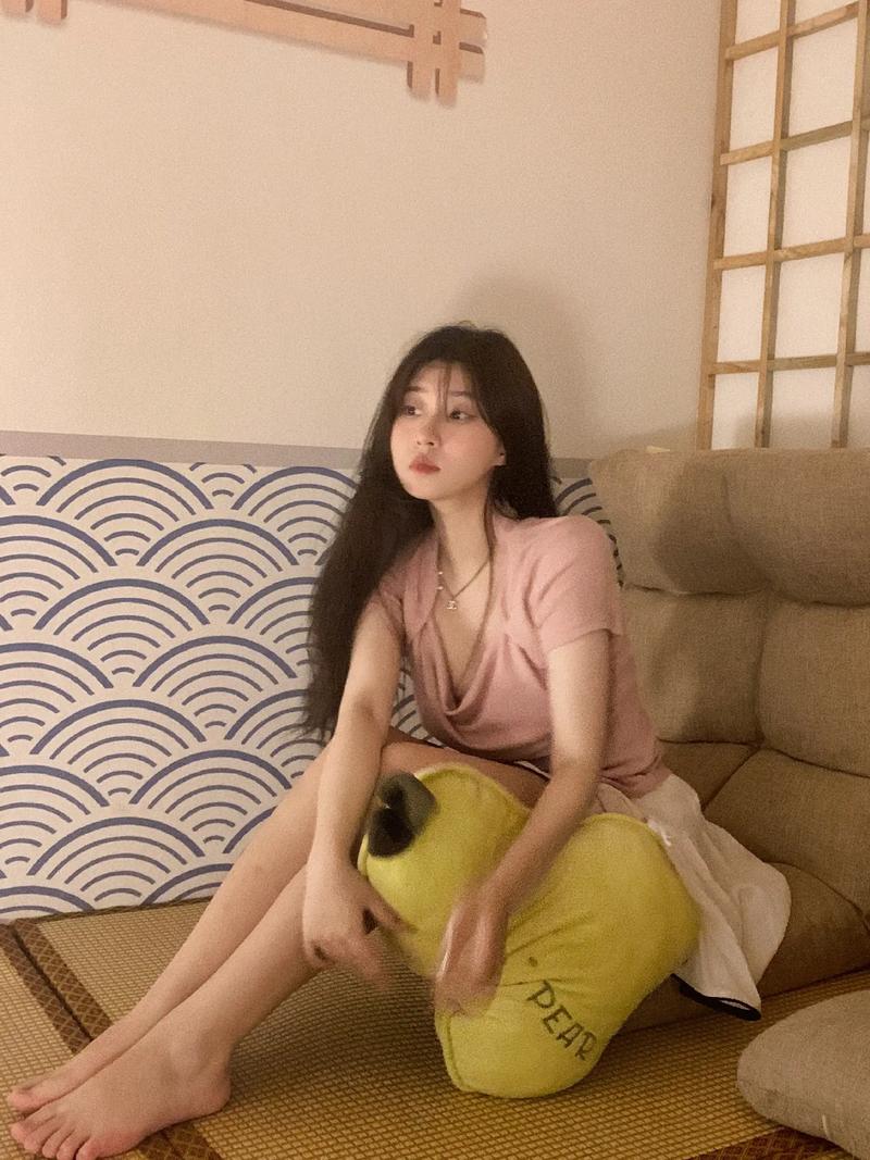 少妇hh的相关介绍