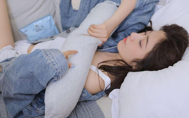 少妇av看片的相关介绍
