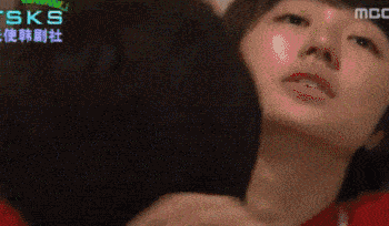 女生内裤有点黄色分泌物的相关介绍