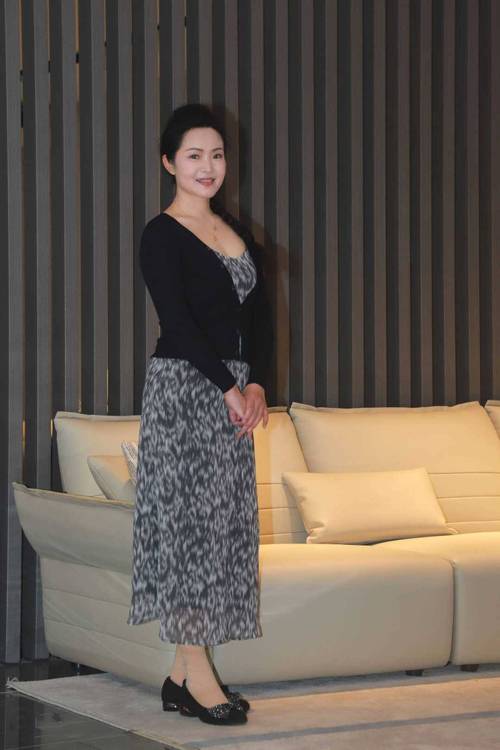 操老师影院的相关介绍