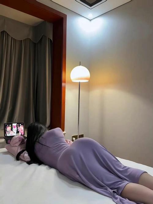 双性疯狂宫交生子h的相关介绍